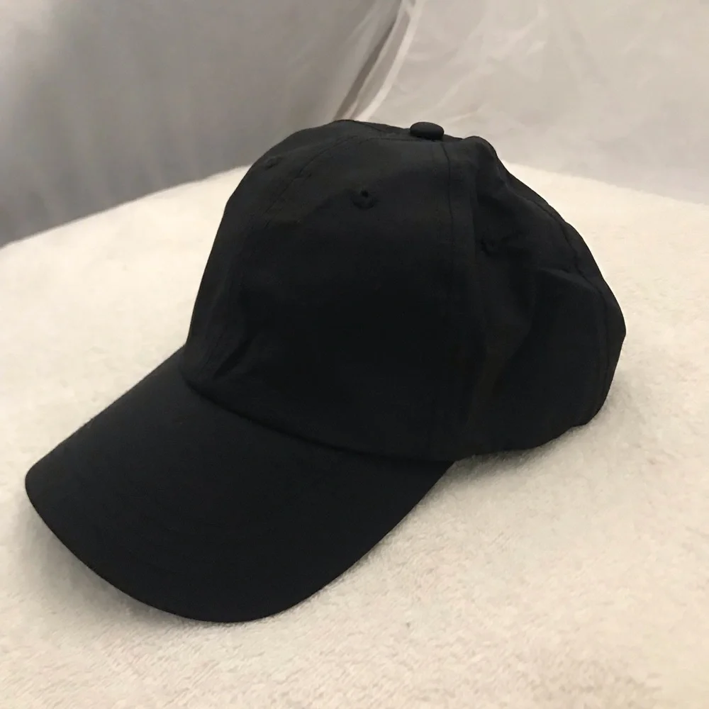 GATAM Adjustable Black Cap